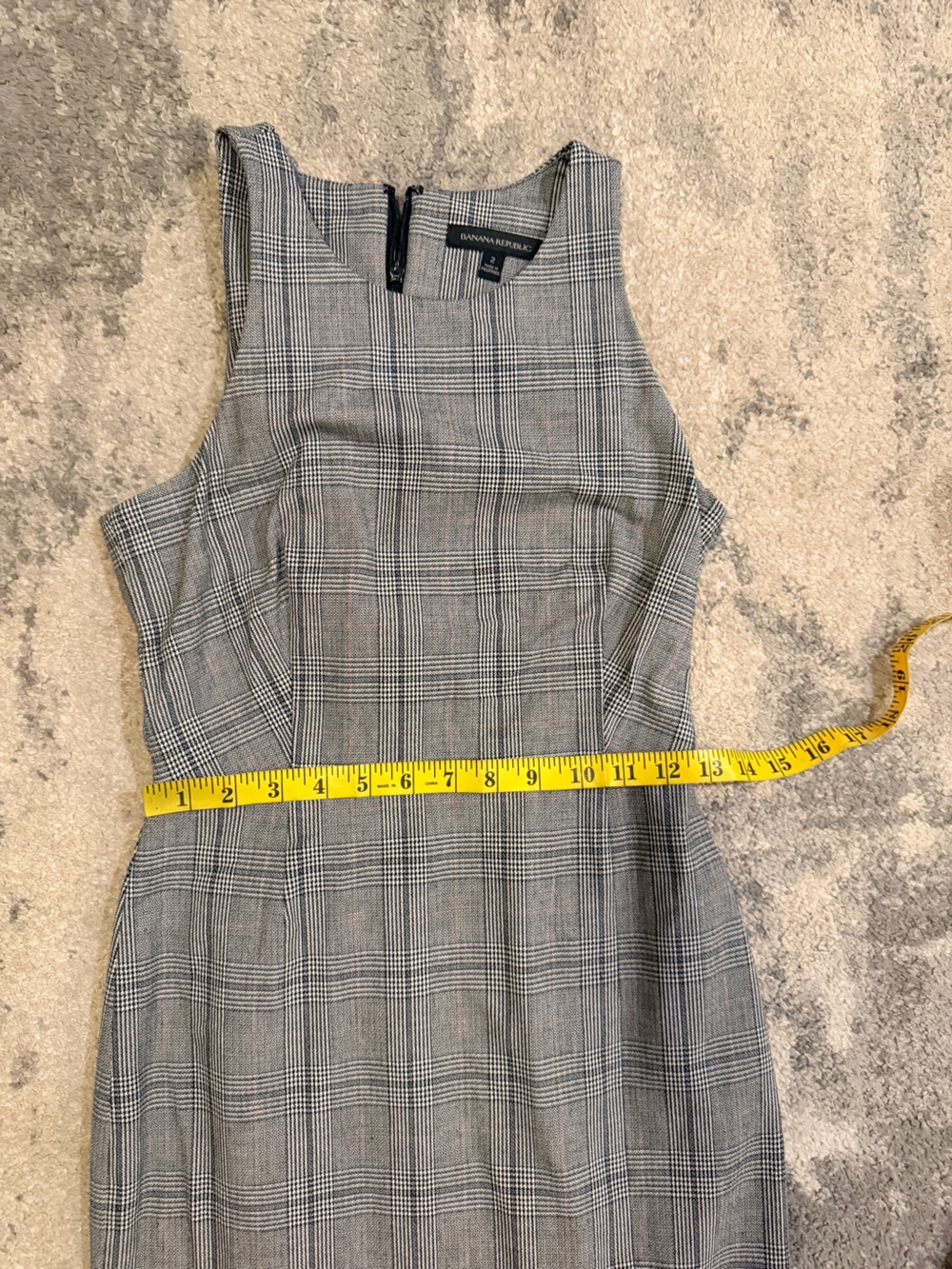 Banana Republic Gray Plaid Sheath Dress - Professional Day-to-Night Style - Picture 6 of 7